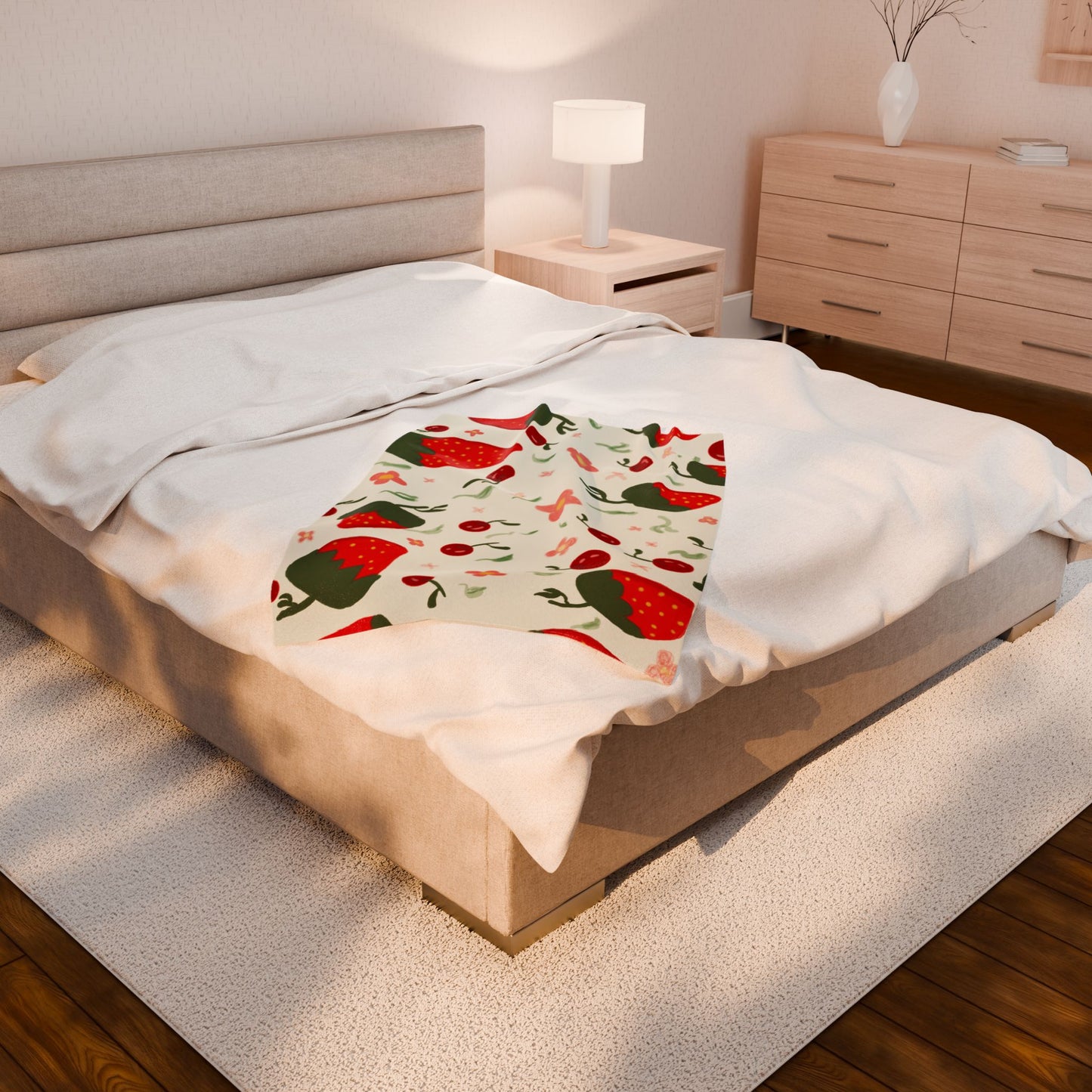 Cozy Strawberry Plush Blanket – Soft Velveteen Throw for Home Décor