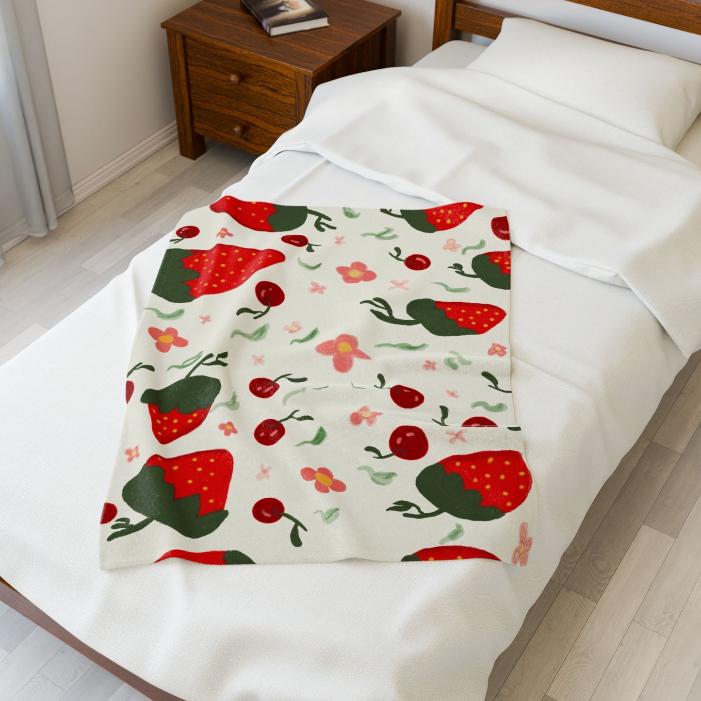 Cozy Strawberry Plush Blanket – Soft Velveteen Throw for Home Décor