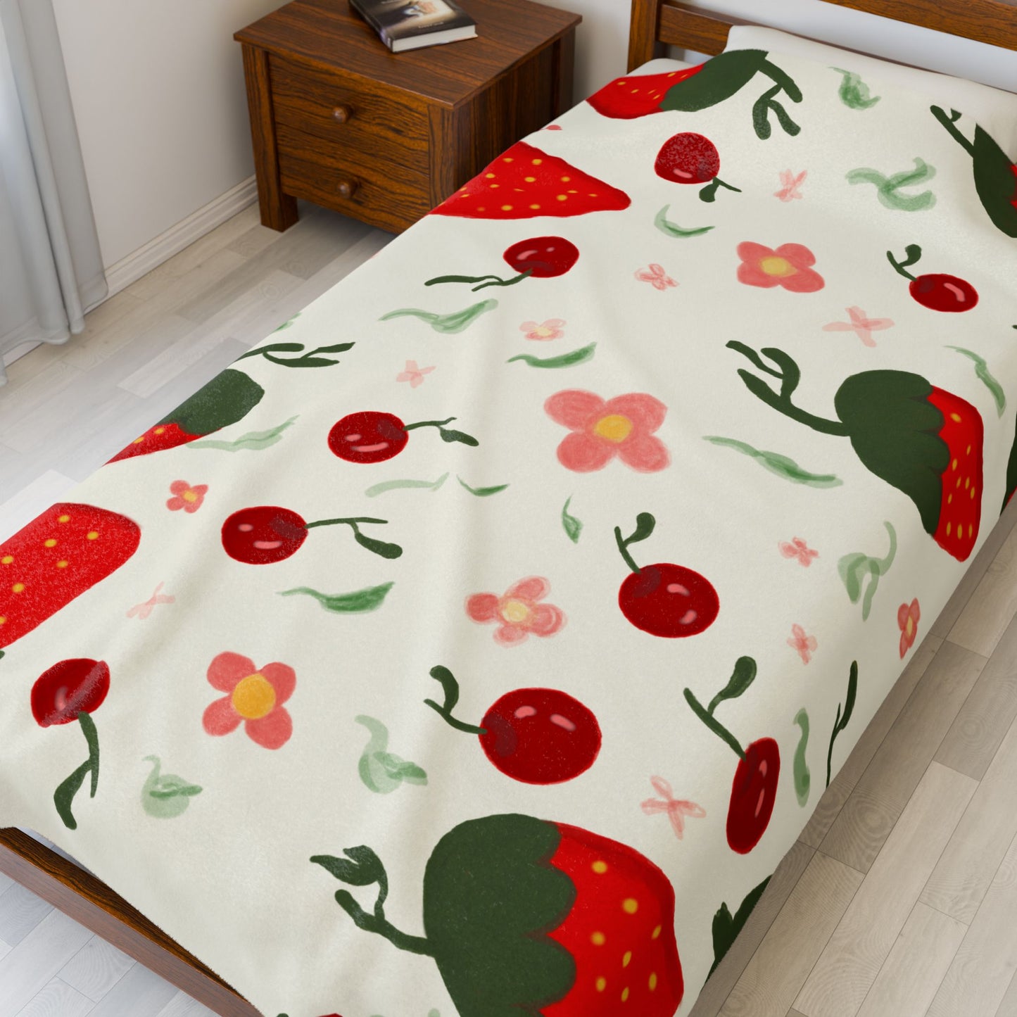 Cozy Strawberry Plush Blanket – Soft Velveteen Throw for Home Décor